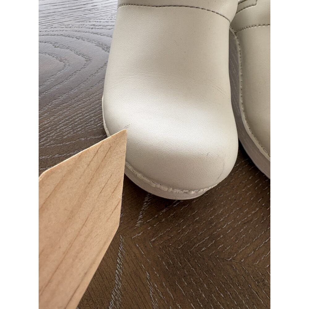 Dansko Professional White Leather Box Clog Nursing Shoes Hospital Gear | 39 - Picture 9 of 11